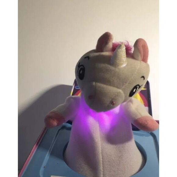 Jack In The Box Unicorn Pop & Glow Schylling Light Up Works Great Read - Picture 11 of 11